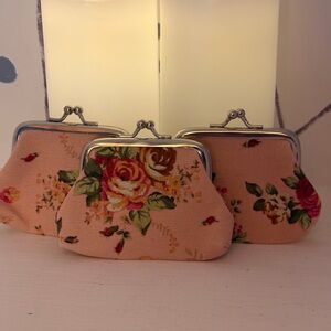 Vintage-Style Multicolor Floral Coin Purse